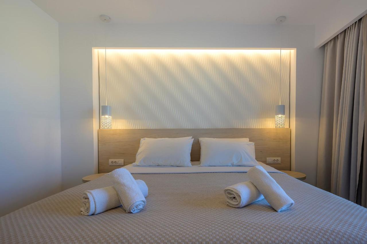 Mythos Suites Hotel Tigaki 外观 照片