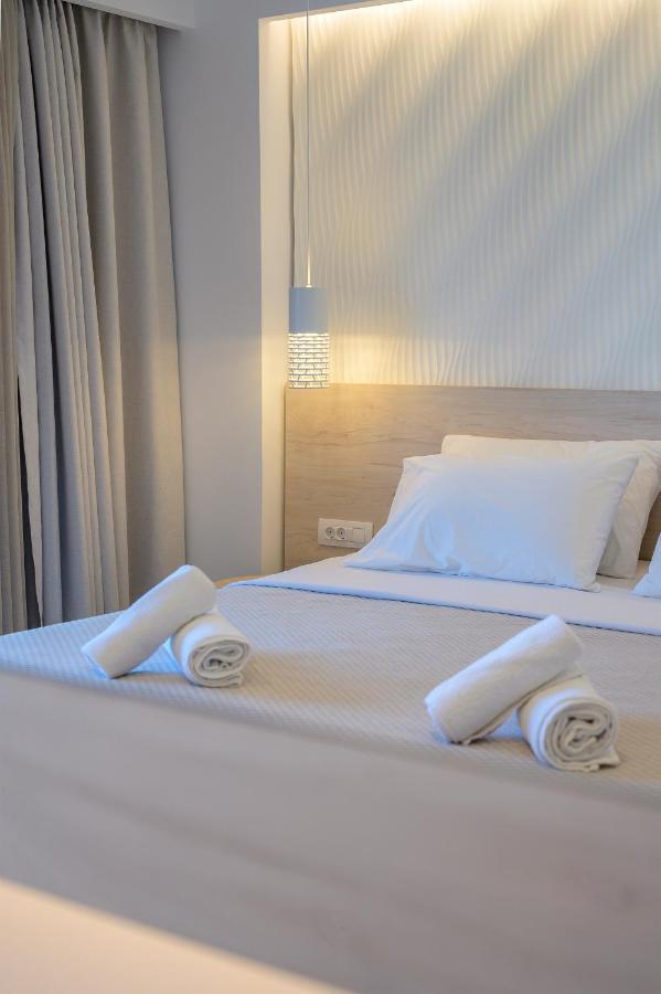 Mythos Suites Hotel Tigaki 外观 照片