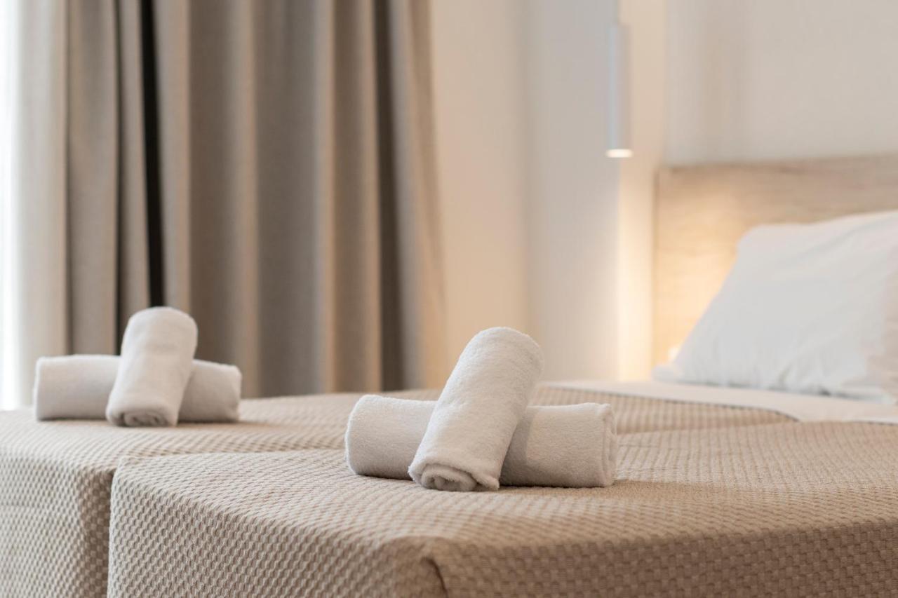 Mythos Suites Hotel Tigaki 外观 照片