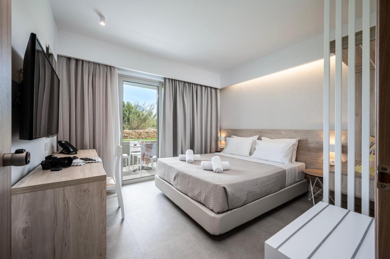 Mythos Suites Hotel Tigaki 外观 照片
