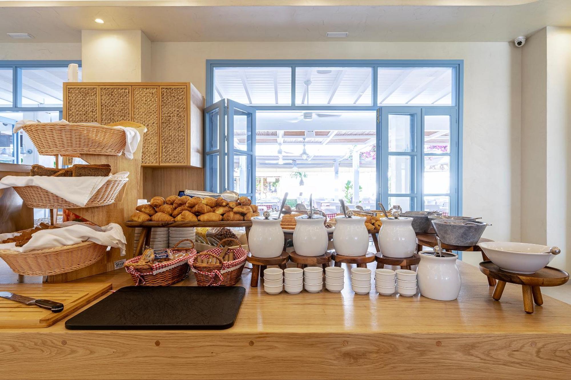 Mythos Suites Hotel Tigaki 外观 照片