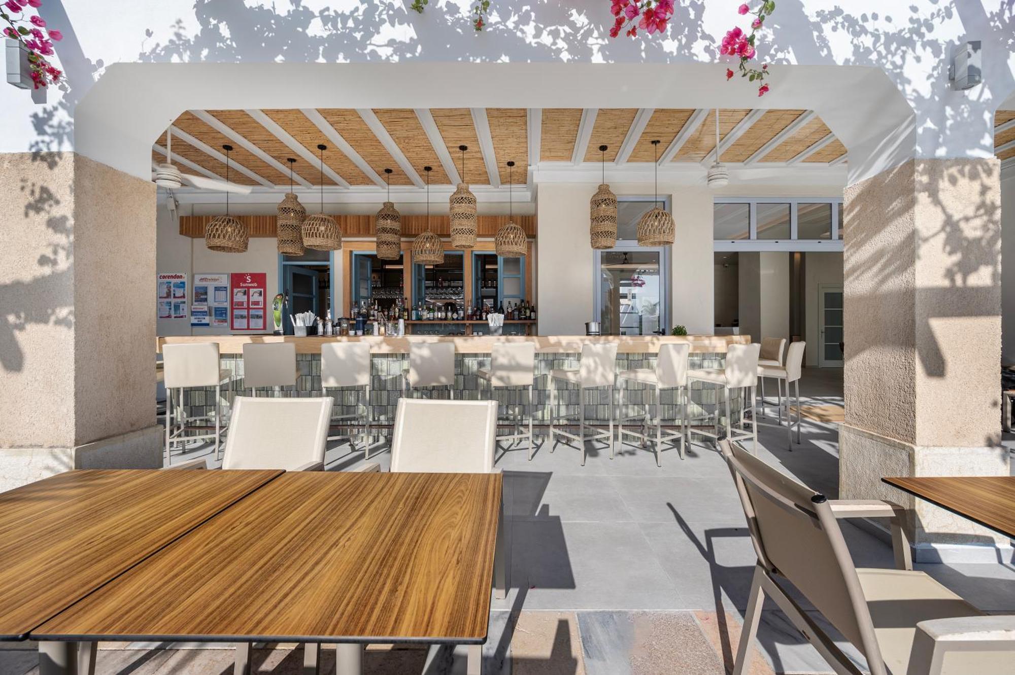 Mythos Suites Hotel Tigaki 外观 照片